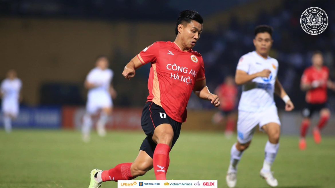 Thua liền 2 trận, CAHN còn nhận thêm hung tin