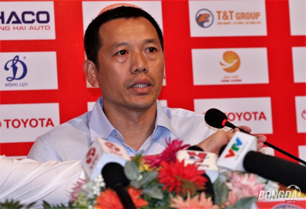 Thua tâm phục Sài Gòn FC, HLV SLNA xin lỗi người hâm mộ xứ Nghệ