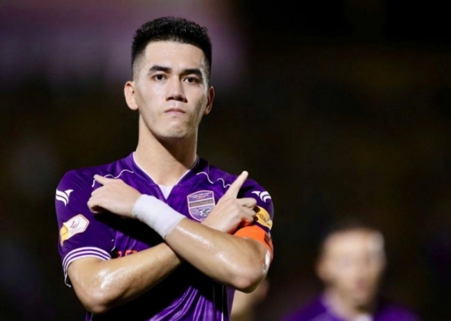 Tiến Linh khẳng định vị thế sát thủ số một bóng đá Việt Nam