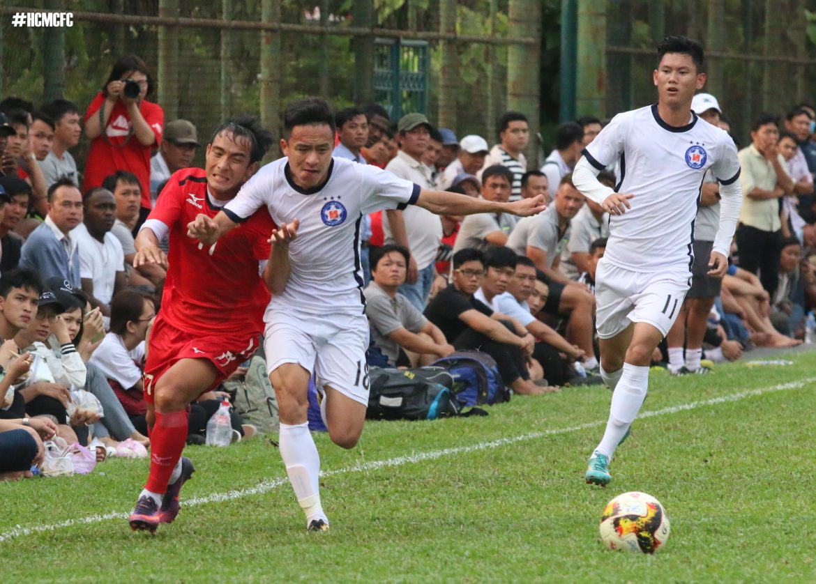 TP.HCM 2-2 SHB Đà Nẵng: Fan Sài thành “săn” Đức Chinh, Tiến Dụng