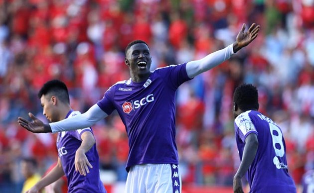 TP.HCM vs Hà Nội: Hàng tấn công “khủng” đại chiến hàng thủ cứng cựa