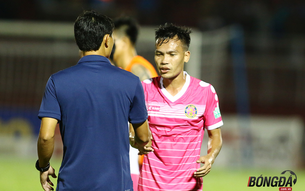 Trần Vũ nói gì khi “sát hại” đội bóng cũ?