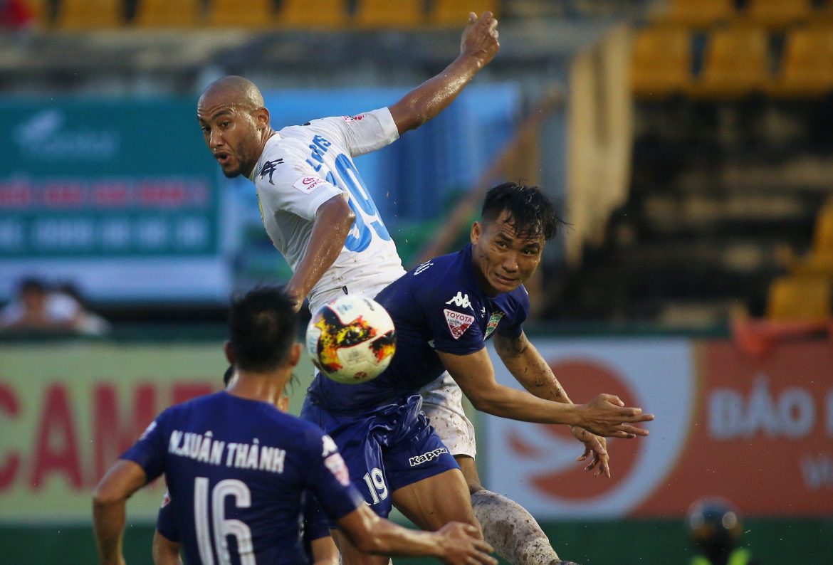 Trắng tay ở Gò Đậu, Hà Nội FC “hụt hơi” cuộc đua vô địch