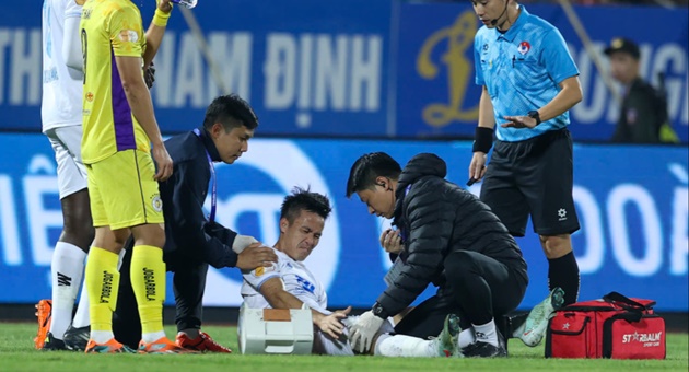 Trụ cột của Thép Xanh Nam Định nghỉ đến hết mùa