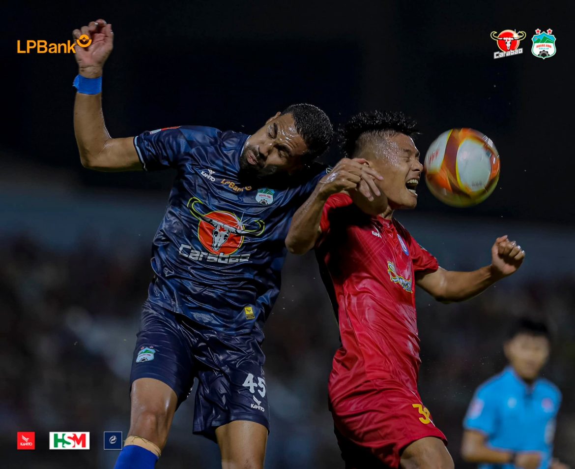 “Trước trận đấu, cậu ấy đi vệ sinh đến 4-5 lần”