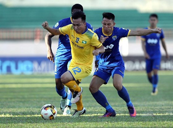 Trước vòng 15 V-League 2019: Đứng dậy được không HAGL?