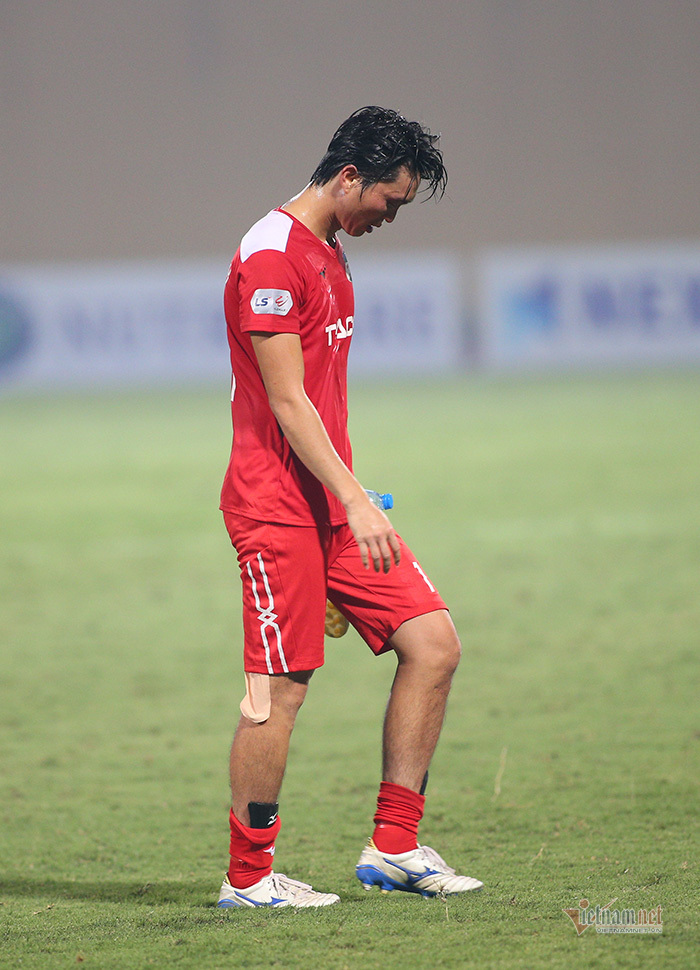 Tuấn Anh quá đặc biệt, bầu Đức sẵn kế “giải cứu”