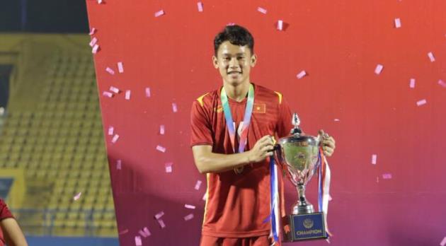 Tương lai nhiều cầu thủ Quảng Nam mờ mịt sau khi CLB giải thể