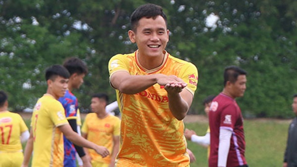 Tuyển thủ U23 Việt Nam “quay xe” với Hà Nội FC