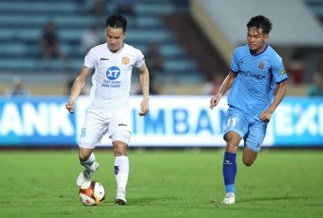 Tuyển thủ Việt Nam không tiếc nuối khi rời CAHN