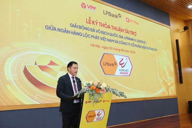 V-League công bố thưởng lớn, áp dụng VAR toàn quốc