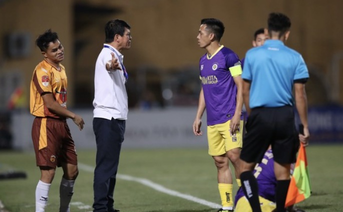 V-League giữa vòng xoáy: Sao mờ nhạt, tranh cãi lấn át chuyên môn