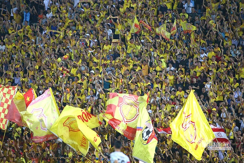 V-League lại tạm dừng, lo ngay ngáy rồi thầy Park