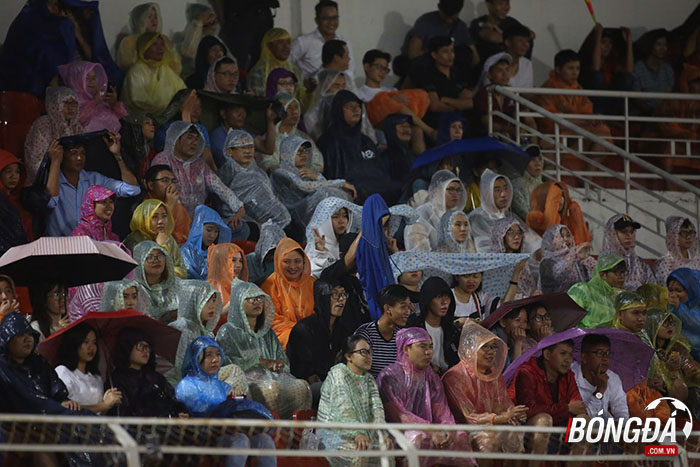 Văn Toàn đơn độc trong ngày HAGL trắng tay tại Thống Nhất