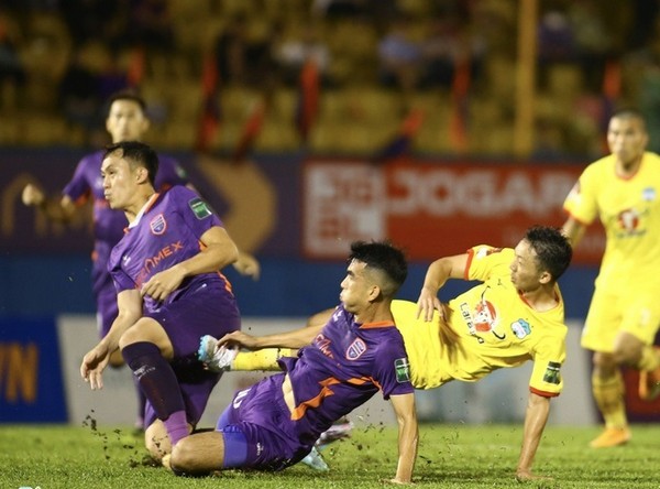 Vắng Công Phượng, Văn Toàn, HAGL thăng hoa hơn?