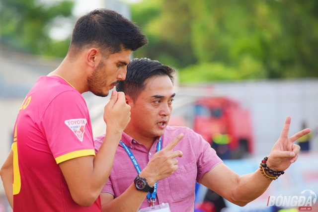 Văng khỏi top đầu, HLV Đức Thắng nói gì?