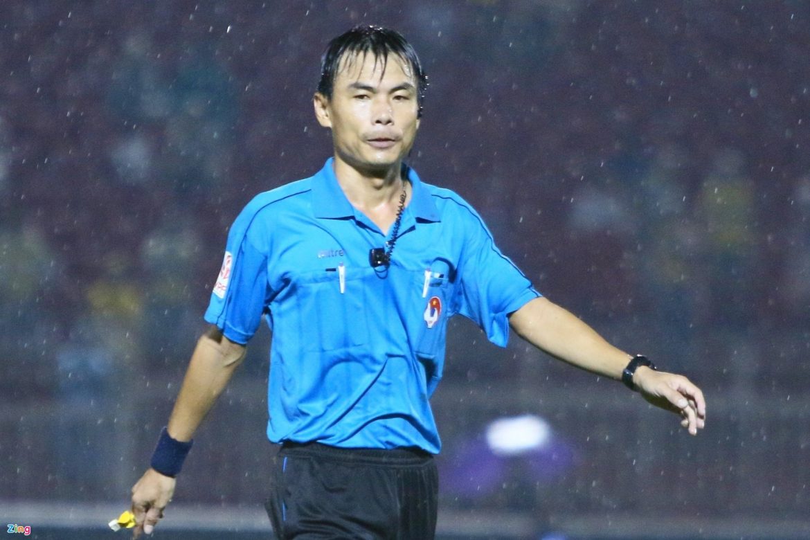 VFF chấn chỉnh V-League khi sai sót liên tục xuất hiện