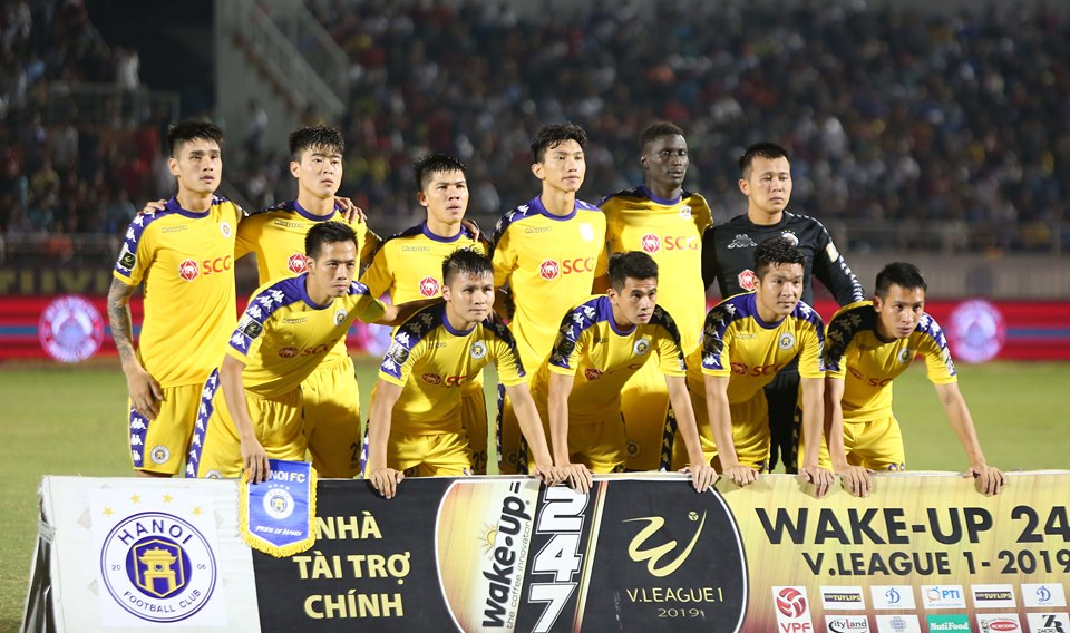 Vì sao Hà Nội FC sa lầy ở những phút bù giờ?