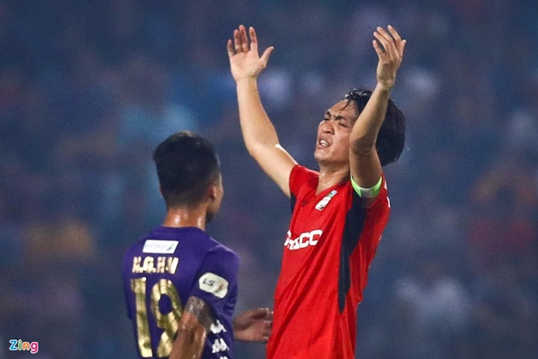 Vì sao HAGL bị CLB Hà Nội đè bẹp, Tuấn Anh im tiếng