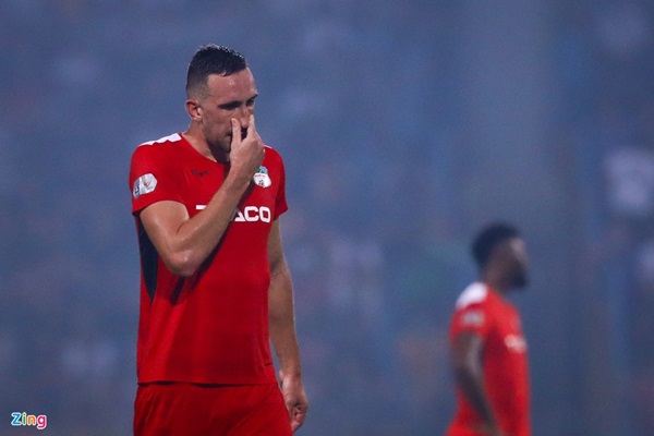 Vì sao ngoại binh nào về HAGL cũng chơi tệ trong 5 năm qua?