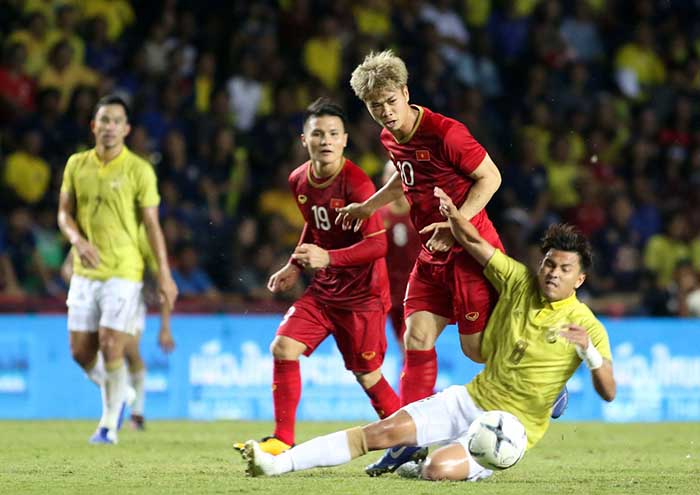 Vì trận đại chiến Việt Nam – Thái Lan, V-League đổi lịch thi đấu
