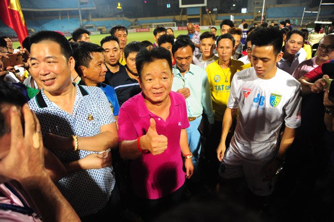 Vô địch V-League, Hà Nội T&T nhận tiền thưởng “tươi” 13 tỷ đồng