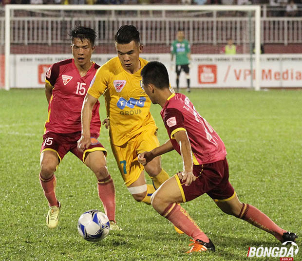 Vòng 12 V-League 2016: Khốc liệt cuộc đua nhóm đầu