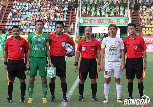 Vòng 14 V-League 2016: Lại nóng vấn đề trọng tài