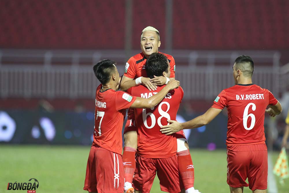 Vòng 16 V-League 2018: Nam Định, Sài Gòn và TP.HCM đào thoát được không?